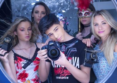Select tinejdžeri i kasting modeli u kampanji za školu modne fotografije