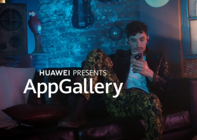 Jo Nicolas i Đorđe Nenadić u reklami za Huawei