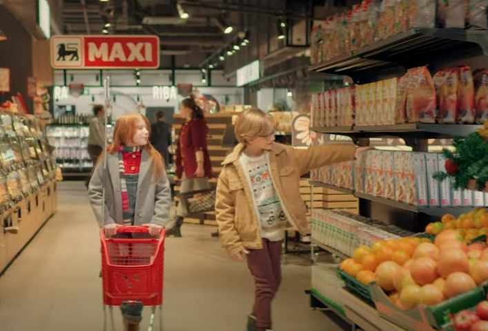 Marko Smiljković u reklami za Maxi