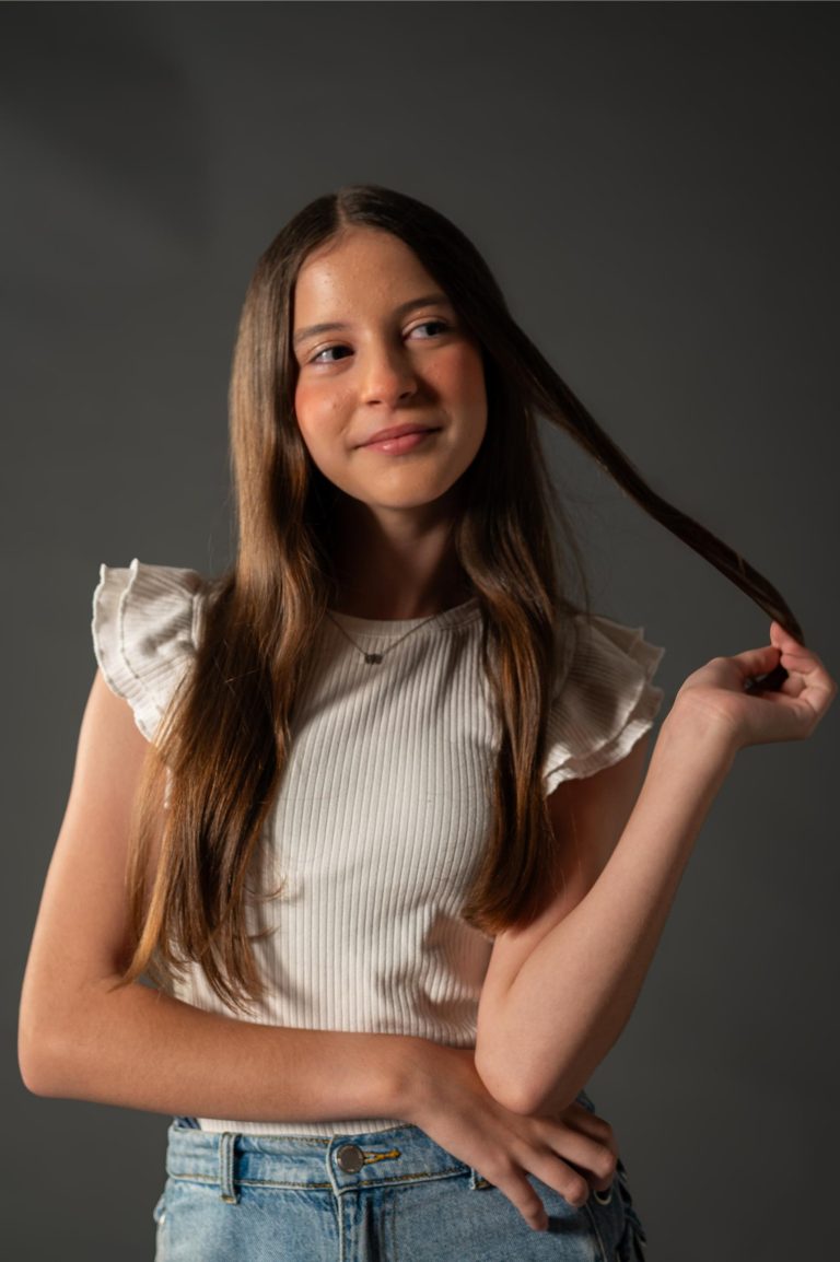 MIA R.