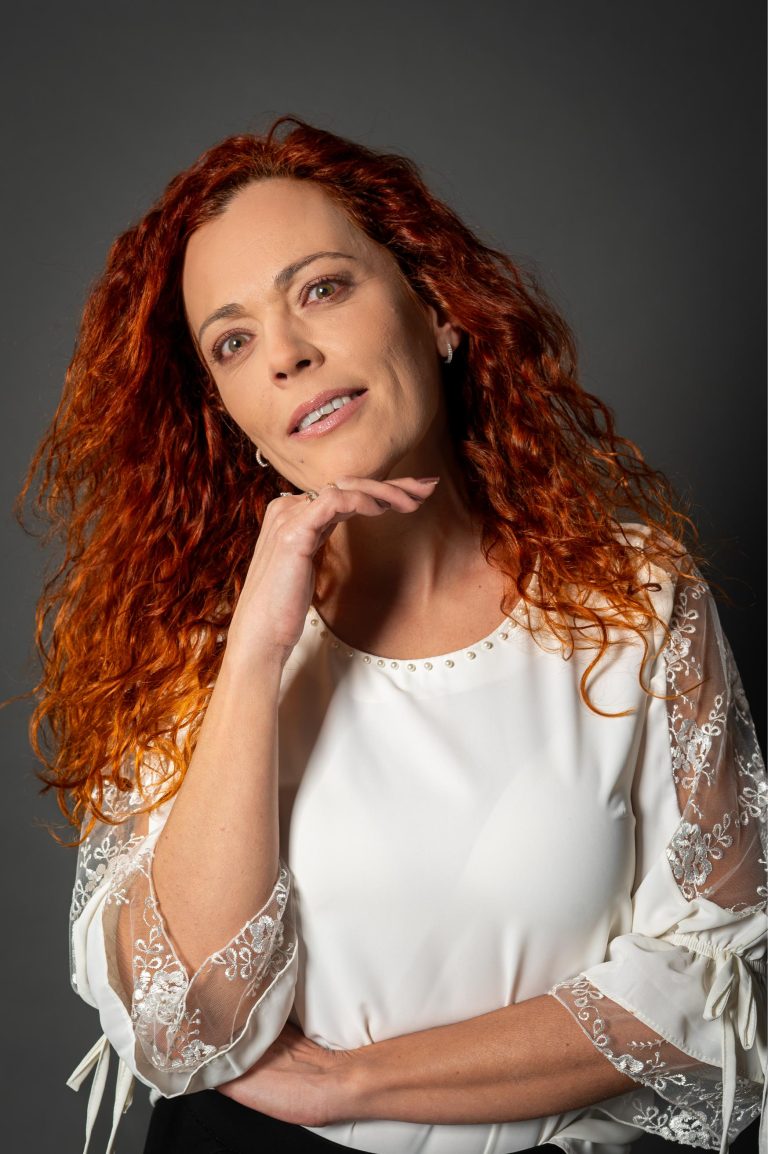 TAMARA R.